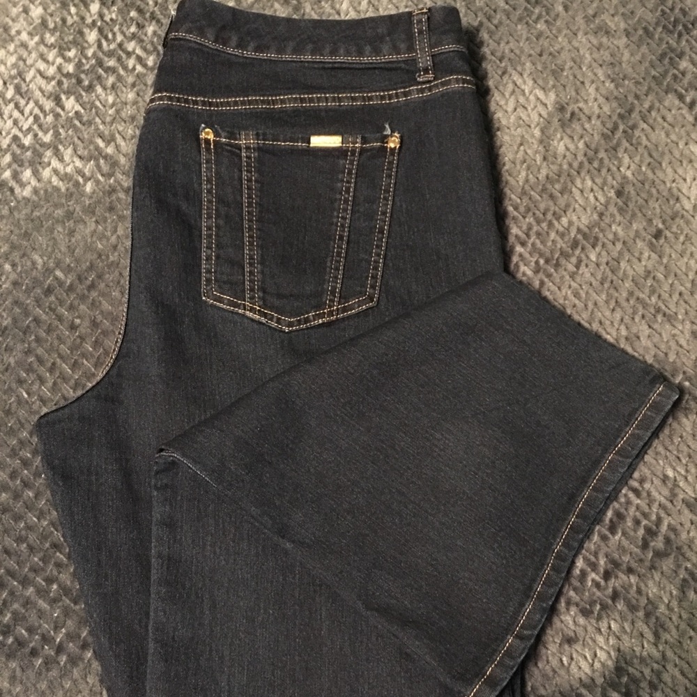 Jennifer Lopez bootcut jeans